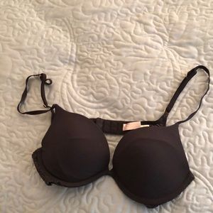 Victory Secret plunge bra